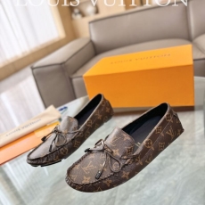 Louis Vuitton Low Shoes